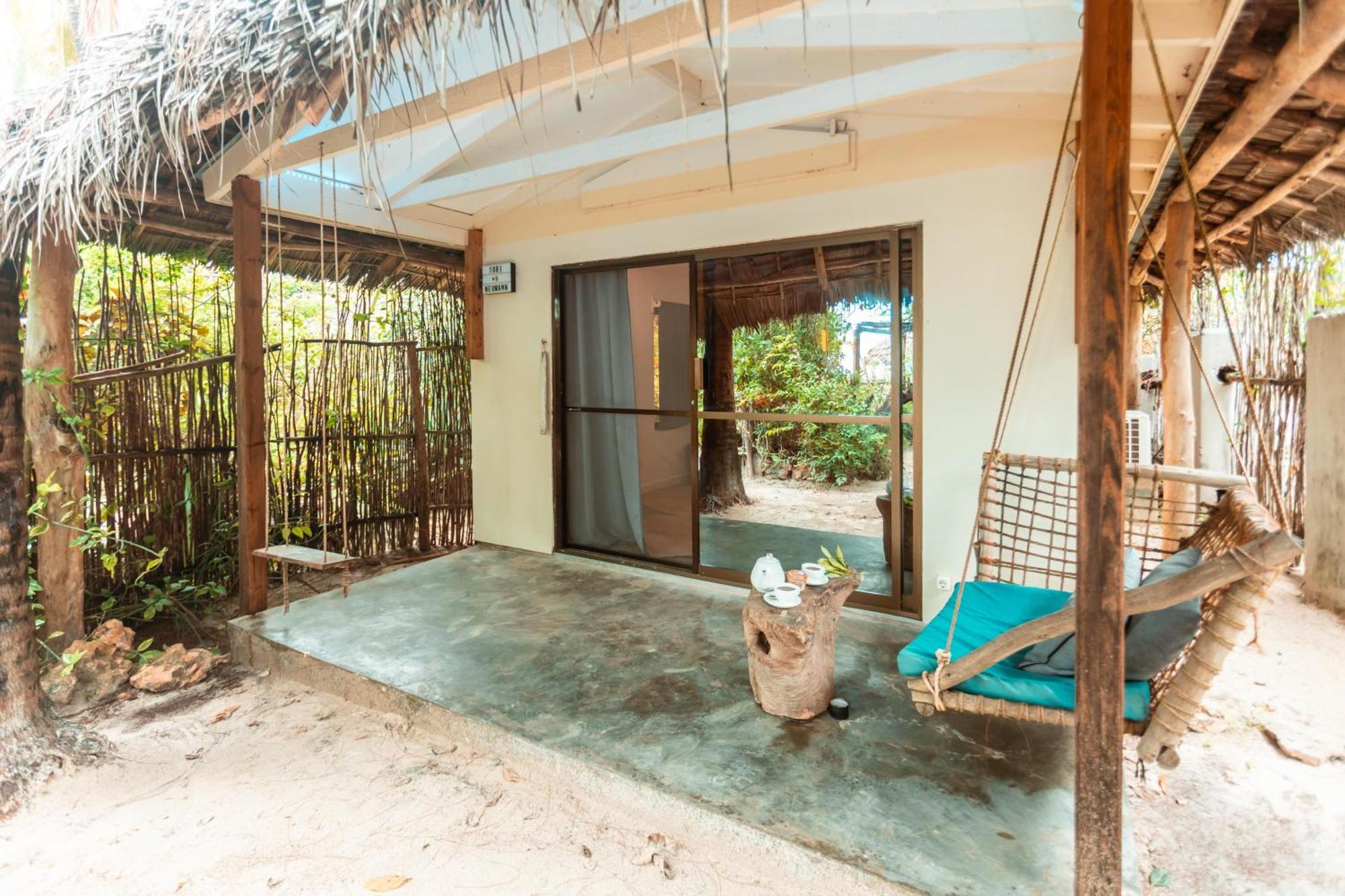 B4 Beach Club Paje Exterior photo
